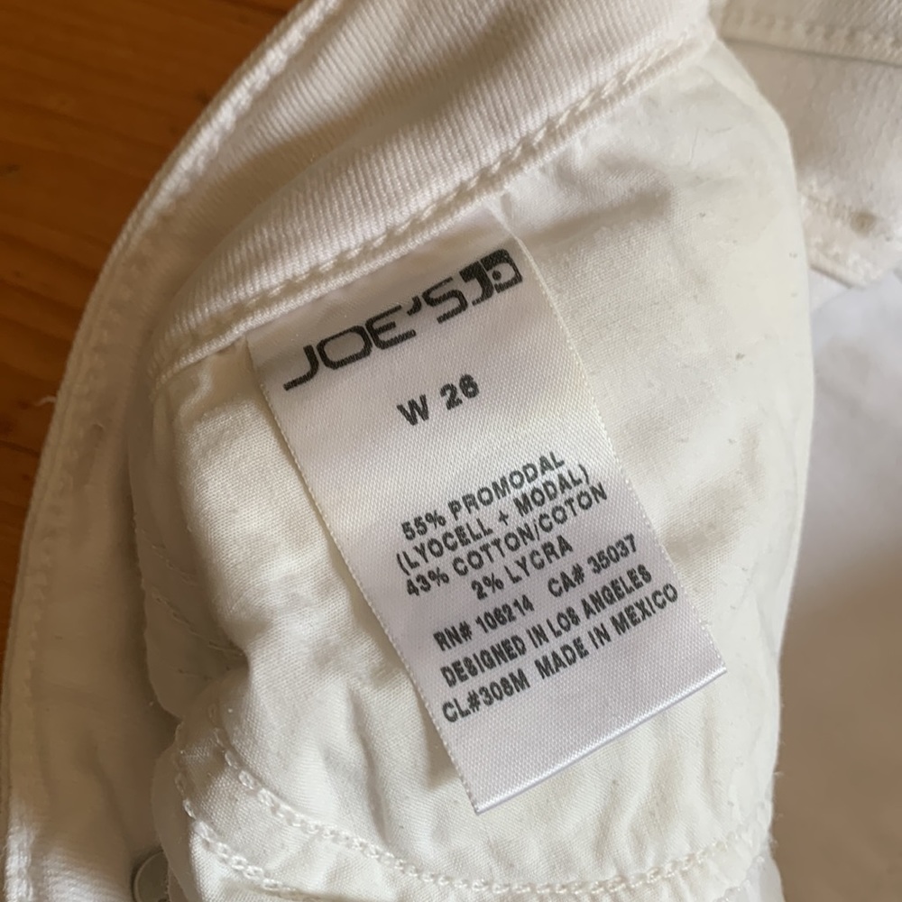 White jeans - Picture 3 of 7